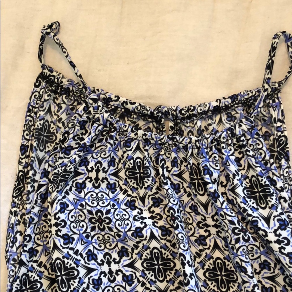 Pattern dress - Picture 6 of 10